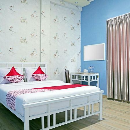 Oyo 1386 Hotel Grand Gabelo Bukittinggi Bagian luar foto
