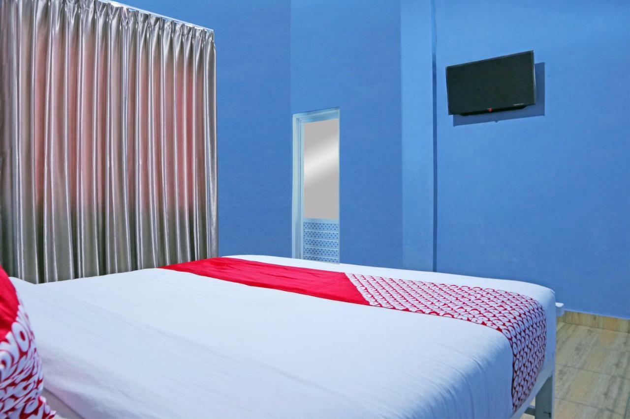 Oyo 1386 Hotel Grand Gabelo Bukittinggi Bagian luar foto